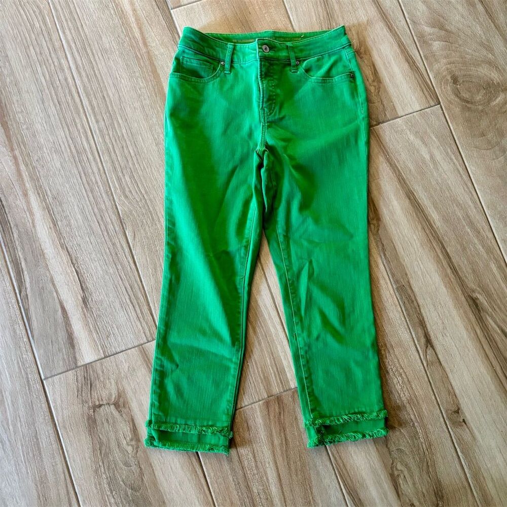Chico’s Women's Slim Fit Cropped Jeans Green Size 00